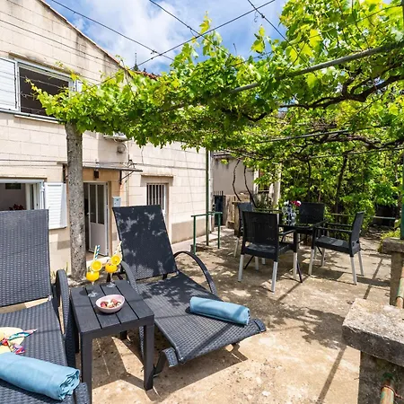 Apartment Ivo