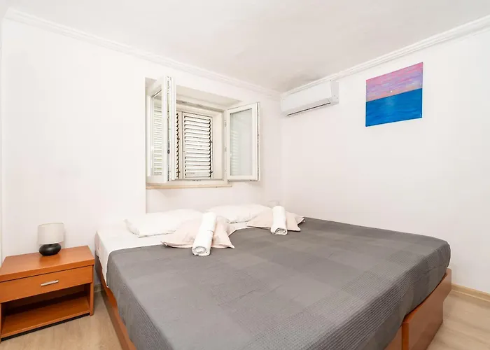 Ivo Apartamento *